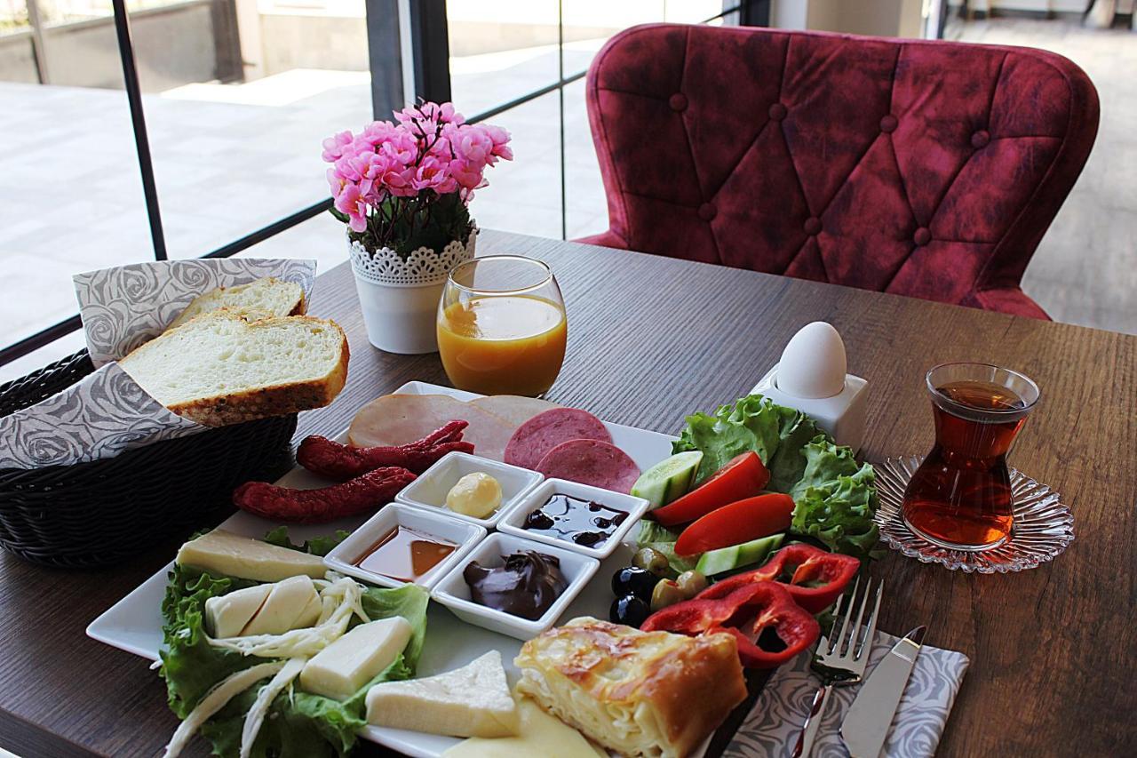 Lagun Palas ยาโลวา ภายนอก รูปภาพ
